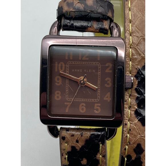 Bracelet Watch 21mm Wrap Around Womens Anne Klein New Battery - Leather Band - Picture 6 of 10